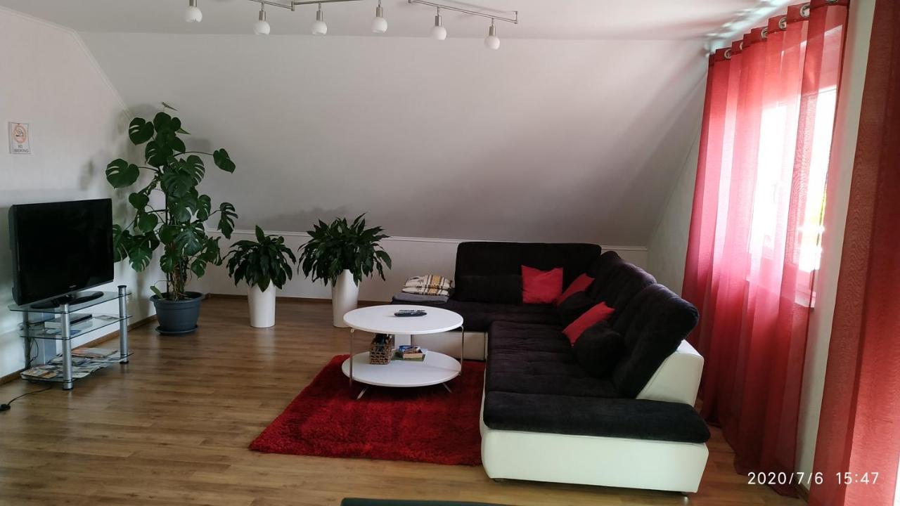 Ferienwohnung Valerie 에텐하임 외부 사진